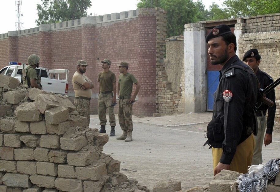 ڈیرہ اسماعیل خان میں دہشت گردوں کا پولیس چوکی پر حملہ